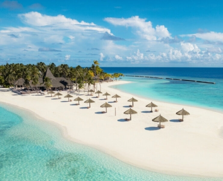 Long sand bank of Veligandu Maldives Resort island
