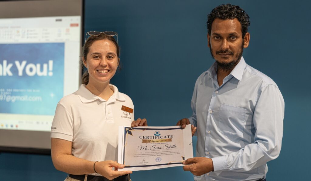 Awareness with Marine Biologist at Veligandu Maldives